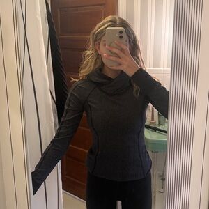 Lululemon black and grey hoodie